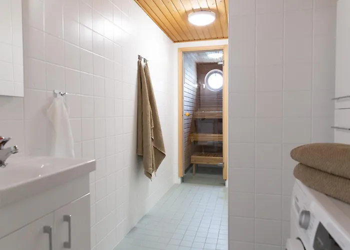 Apartment Stylish 66m2 With Private Sauna And Balcony *