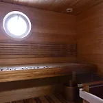 Stylish 66m2 With Private Sauna And Balcony Huoneisto